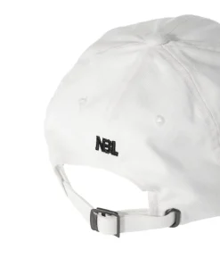 CZAPKA Z DASZKIEM CLASSIC WHITE